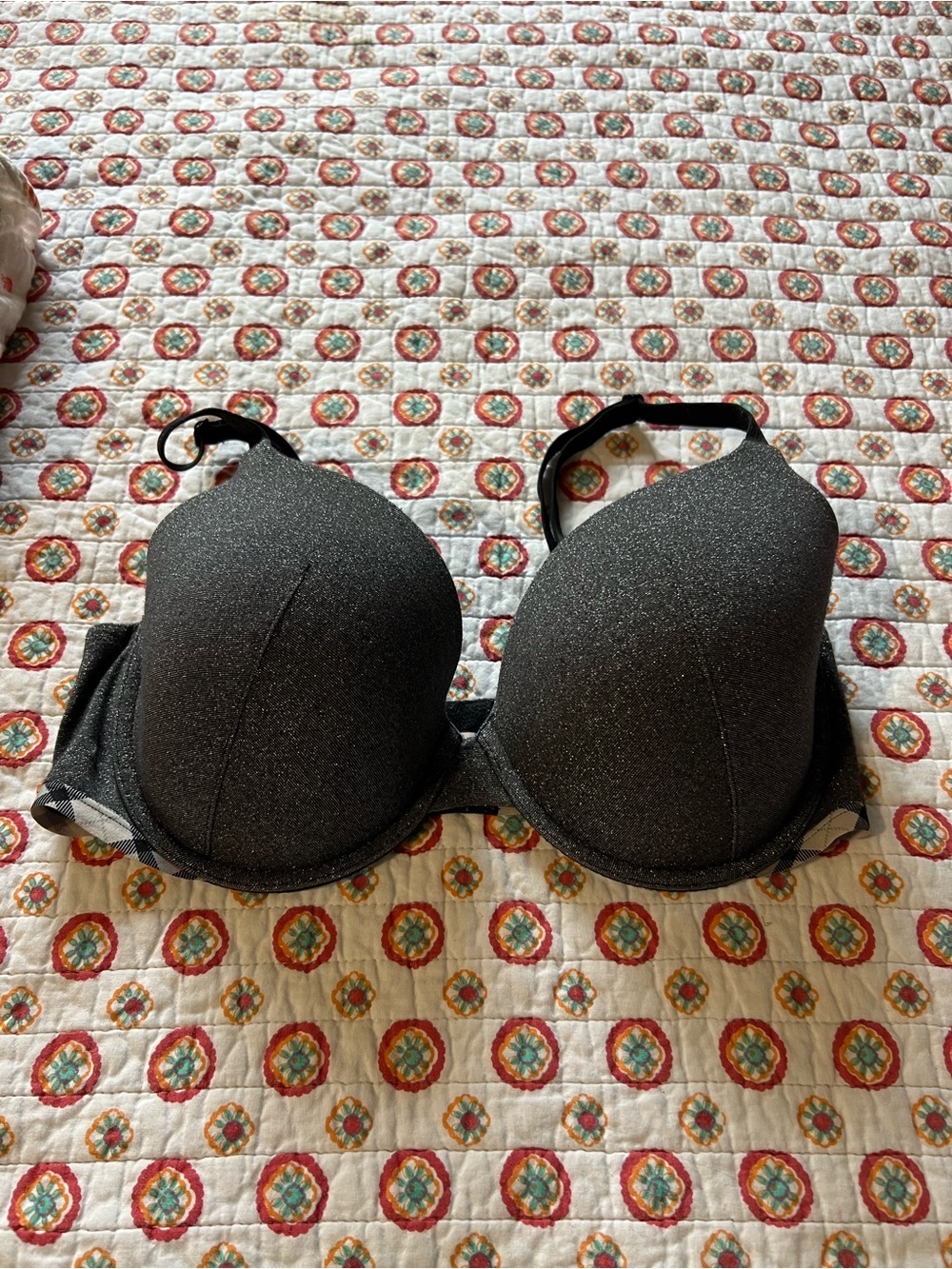 EUC Victoria’s Secret Black Silver Shimmer Lined Perfect Coverage Bra size 36DD